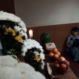 애도의 애도를 위하여